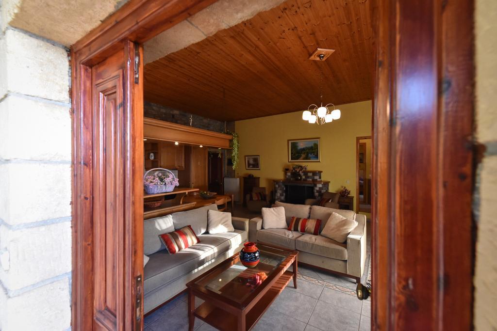 Villa Onar A Stone House With Amazing View Stoupa Exterior photo
