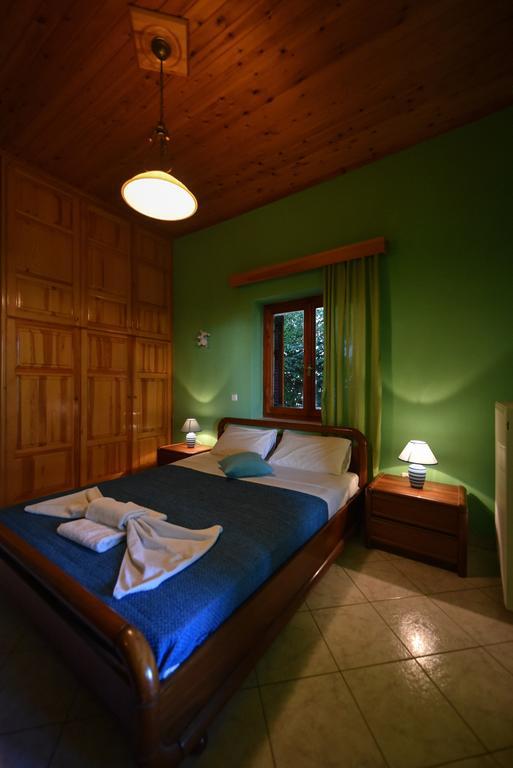 Villa Onar A Stone House With Amazing View Stoupa Exterior photo