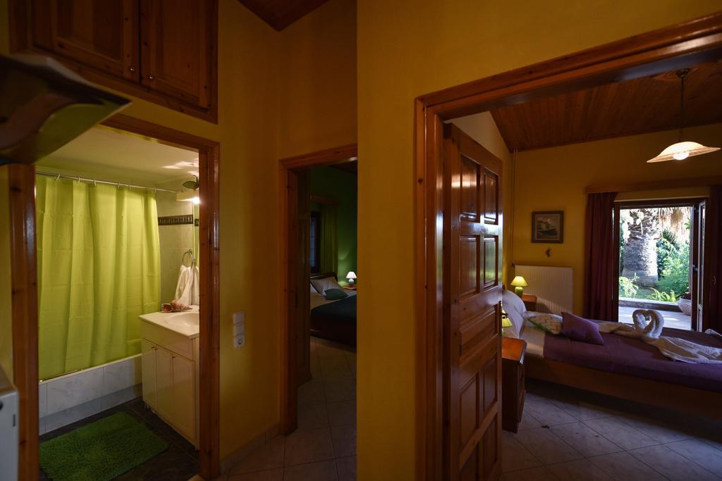 Villa Onar A Stone House With Amazing View Stoupa Exterior photo