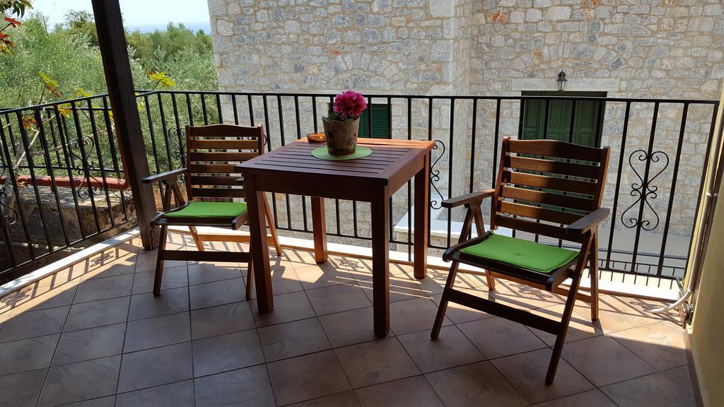 Villa Onar A Stone House With Amazing View Stoupa Exterior photo