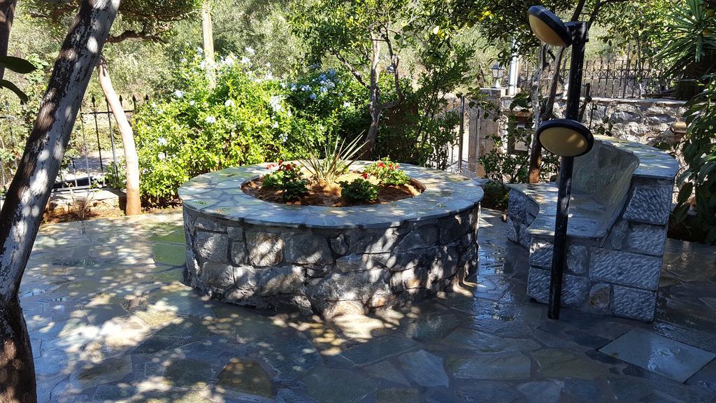 Villa Onar A Stone House With Amazing View Stoupa Exterior photo
